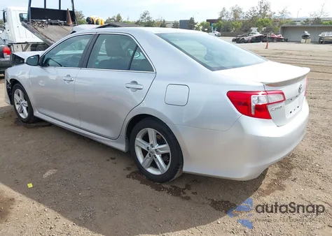 2012 Toyota Camry Se z USA, uszkodzony, nr VIN 4T1BF1FK9CU606945